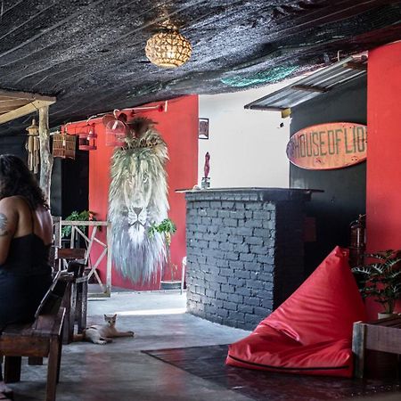 House Of Lion Hostel Пантай-Ченанг Екстер'єр фото